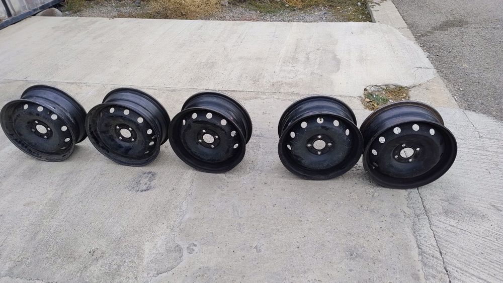 Продам б/у запчасти на лада ларгус