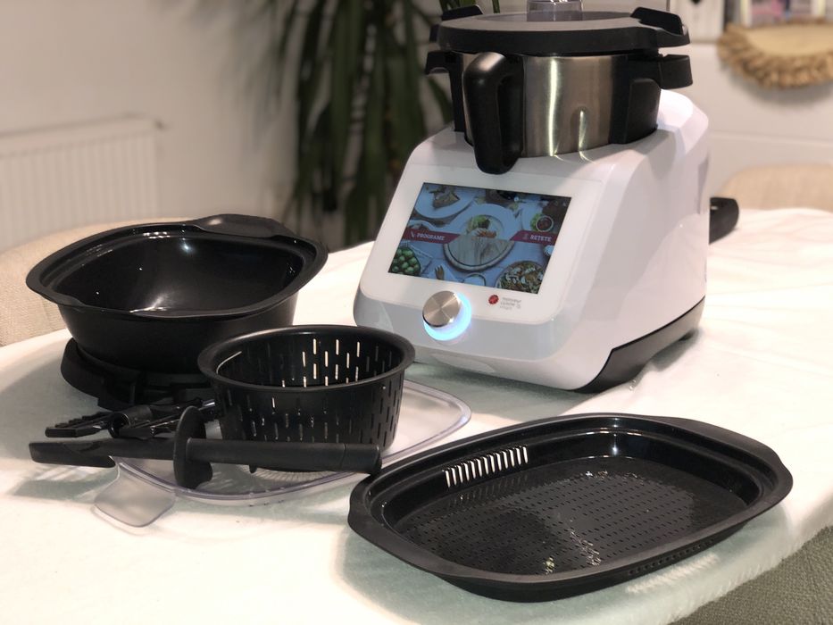 Robot de bucatarie Monsieur Cuisine SMART