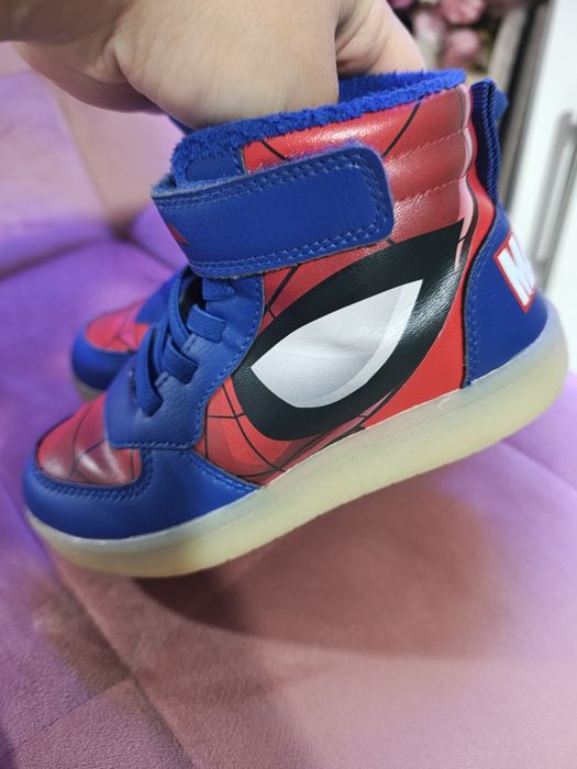 Ghetuțe in stare foarte buna