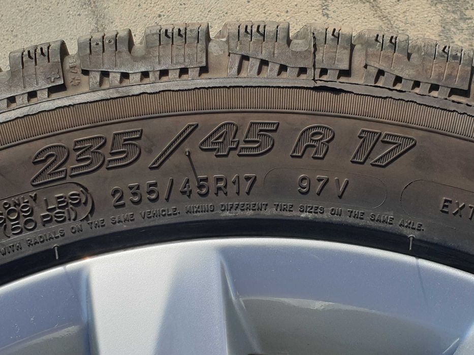 4 броя зимни гуми MICHELIN PILOT ALPIN  235/45 R17 97V.