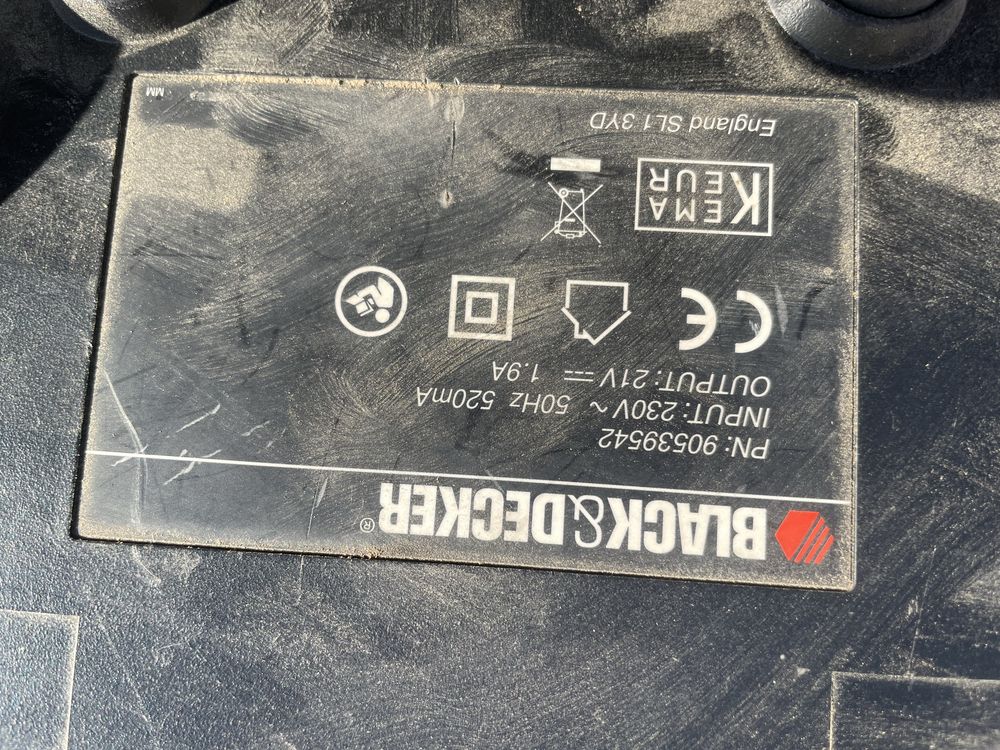 2бр. Зарядни за винтовери BOSCH и BLACK DECKER и електронош KINZO