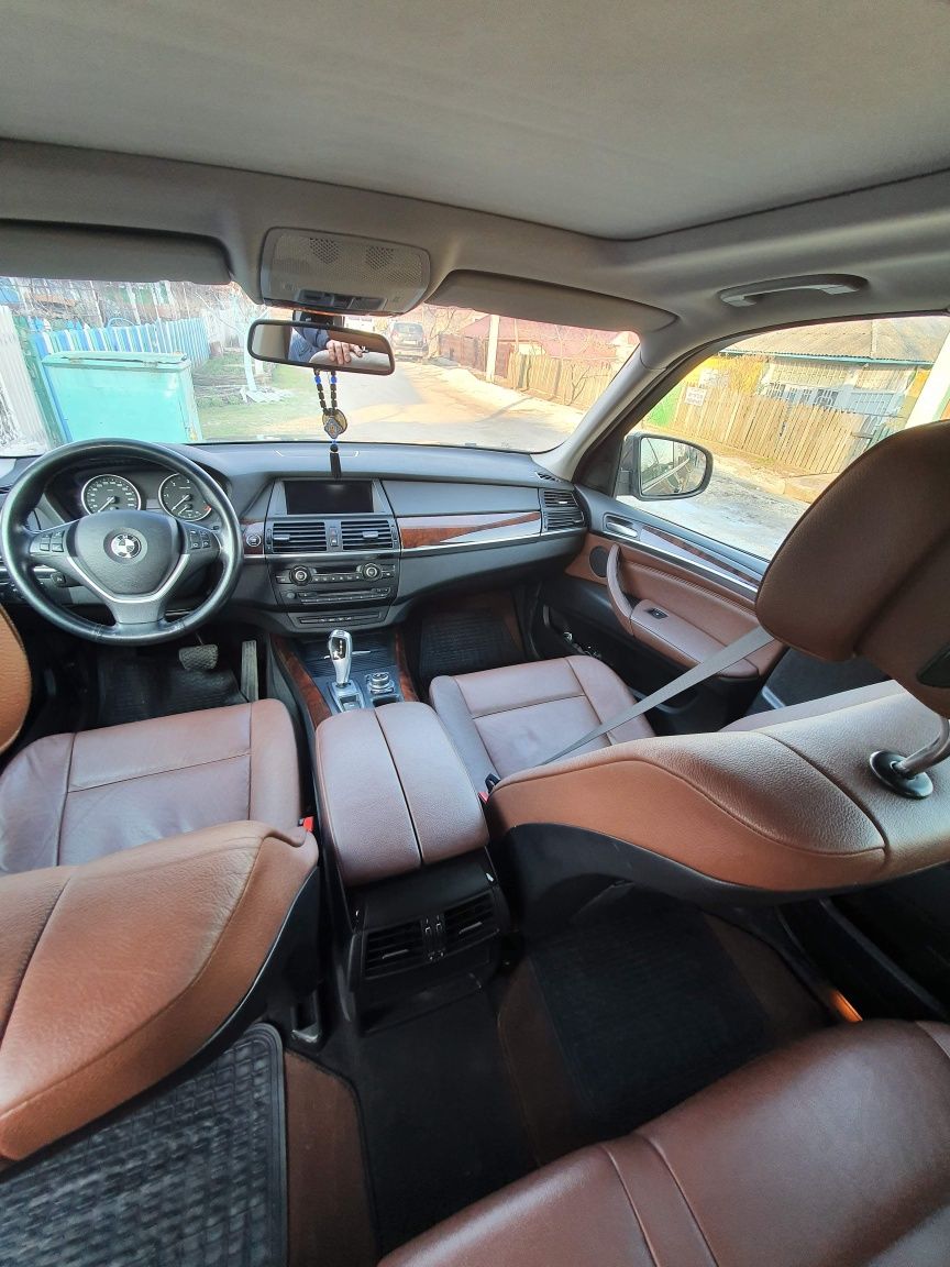 Vând bmw x5 xdrive