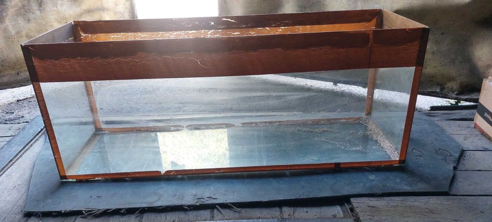 срочно продам аквариум террариум