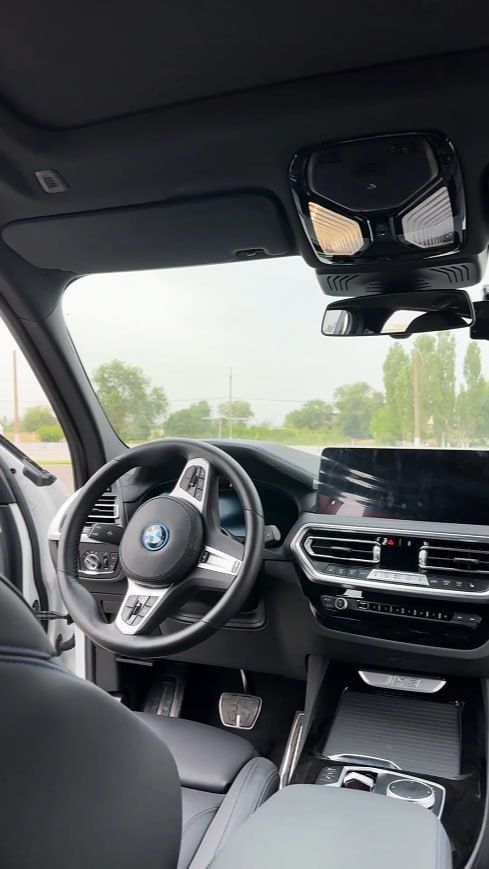 Bmv ix3 M sport avtomobili sotiladi!