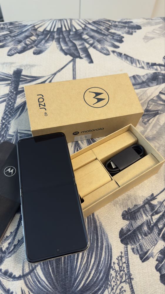 Motorola Razr 40
