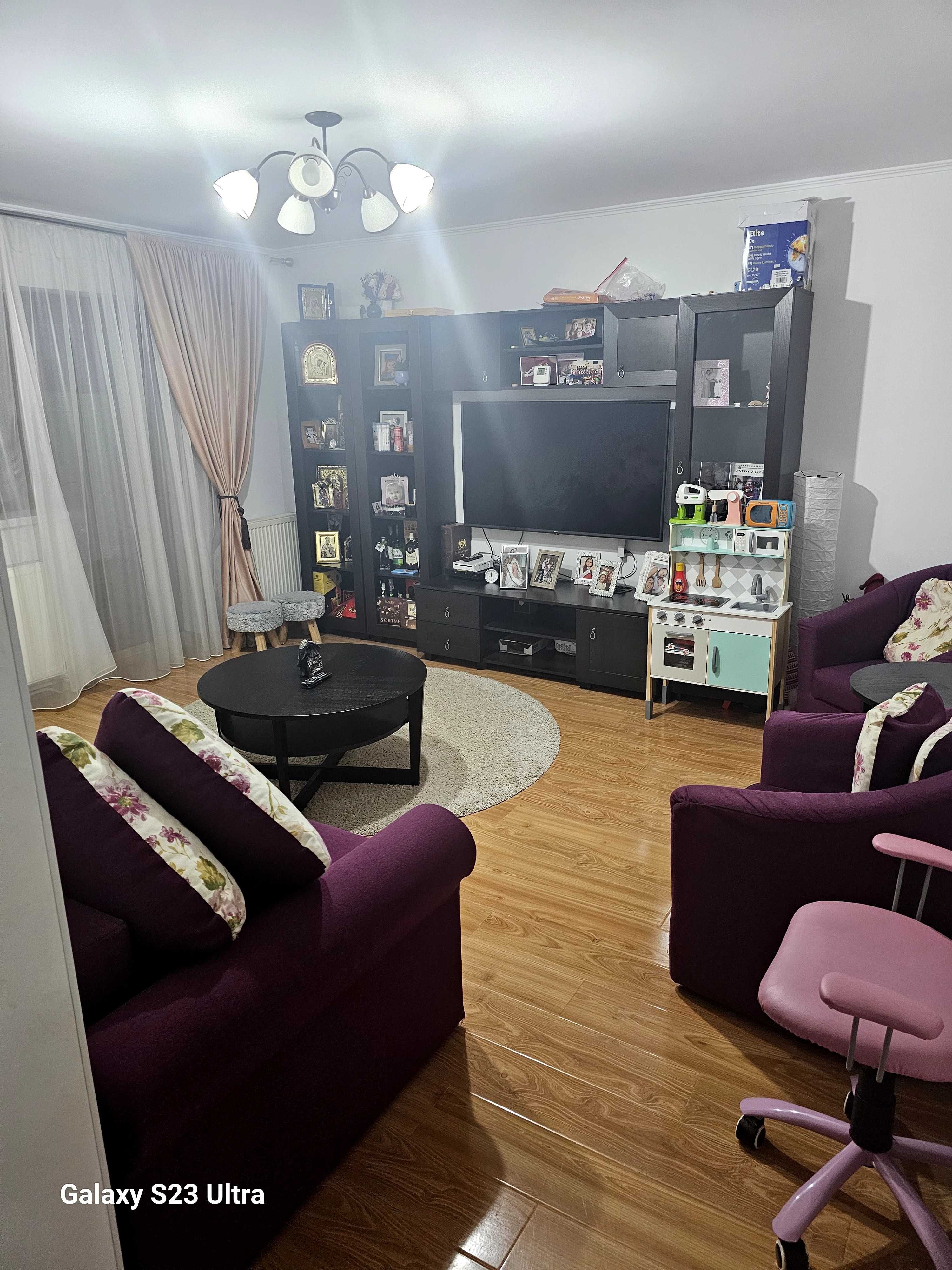 Vand apartament 3 camere zona George Enescu