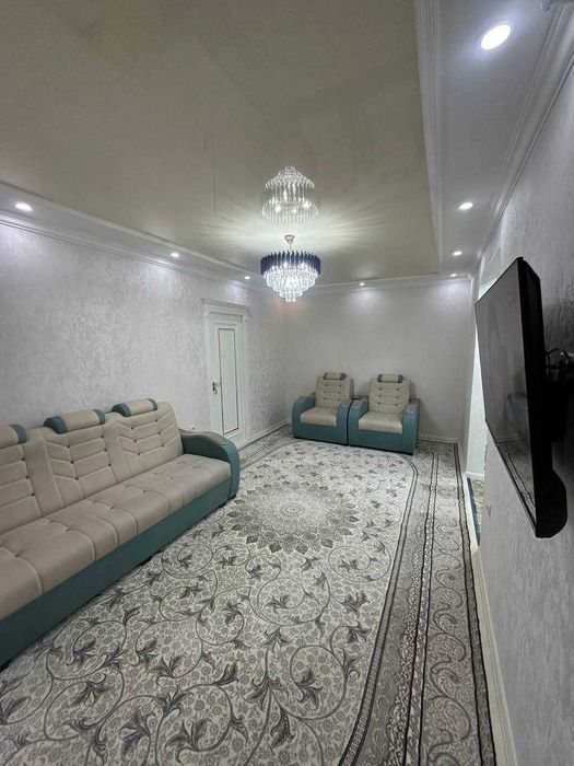 Продаётся люкс 2х комнатная квартира 3-этаже Адрес Вокзал Феникс Кафе!