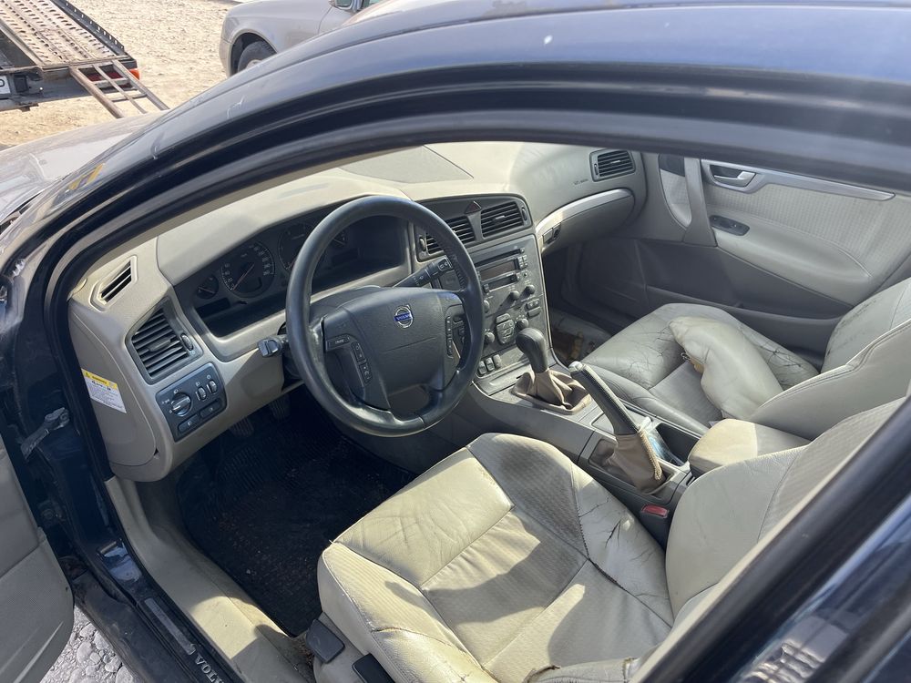 Volvo V70 на части