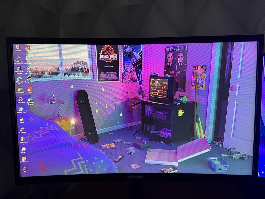 Монитор Samsung C24RG50FZ