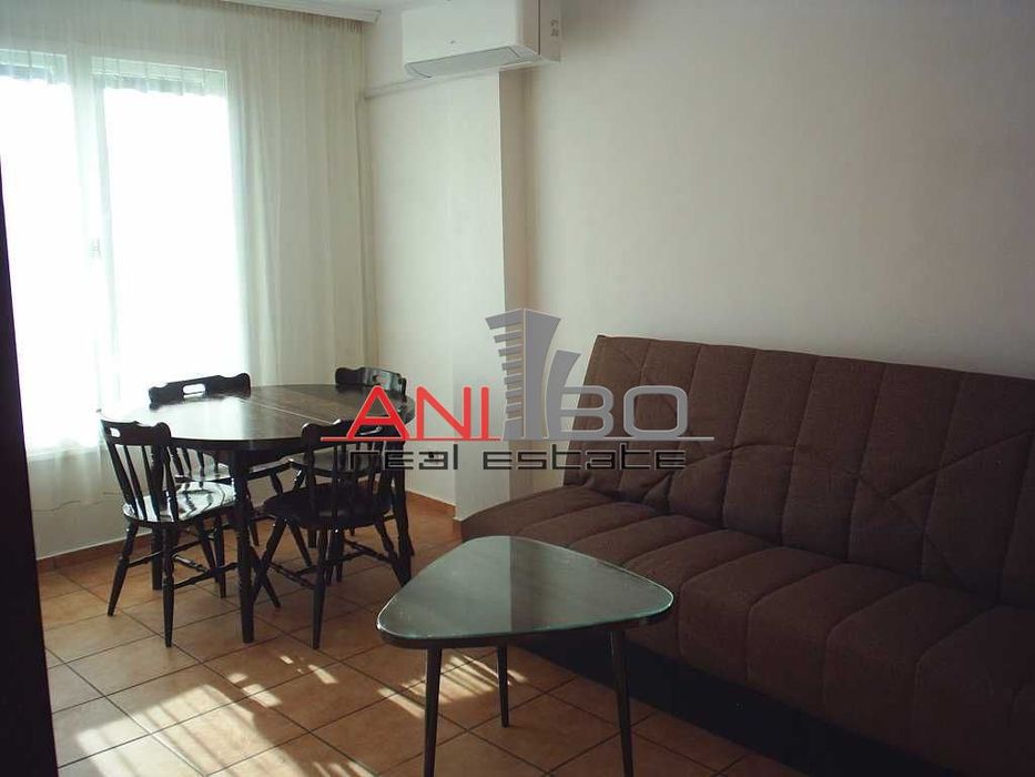 Дава се под наем Двустаен апартамент в Варна, Червен площад - 55 кв.м за 415 € - Снимка #1