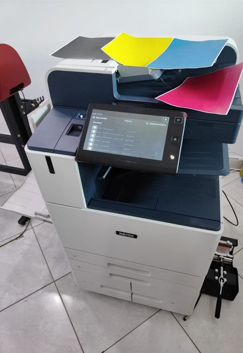 Принтер  xerox altalink c 8130