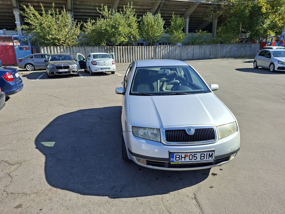 Skoda fabia argintie benzina 1,4 w