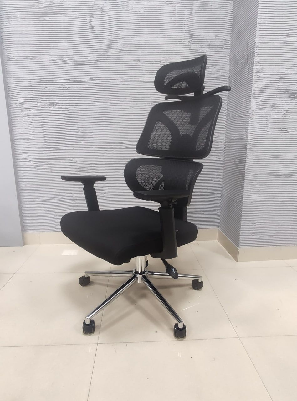 Офисное кресло для руководителя модель 7056