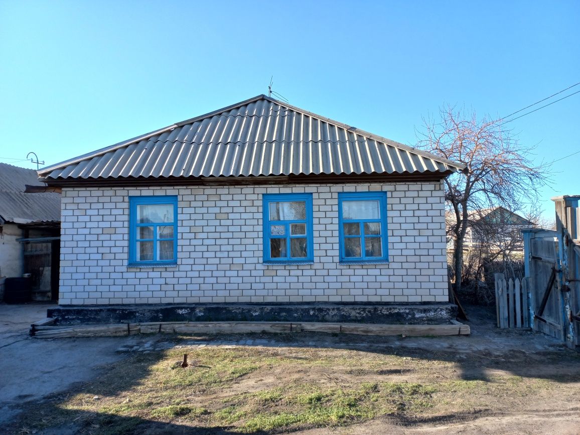 Продам дом в п.Ленинский
