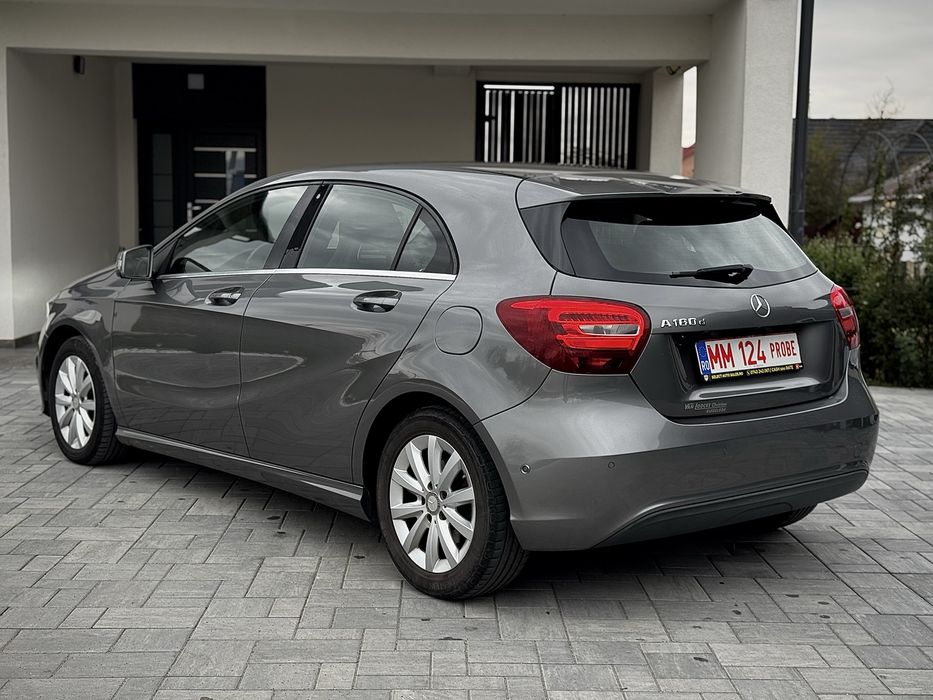 Mercedes Benz A180 facelift - Automat 7G -  Euro6- Cash sau rate