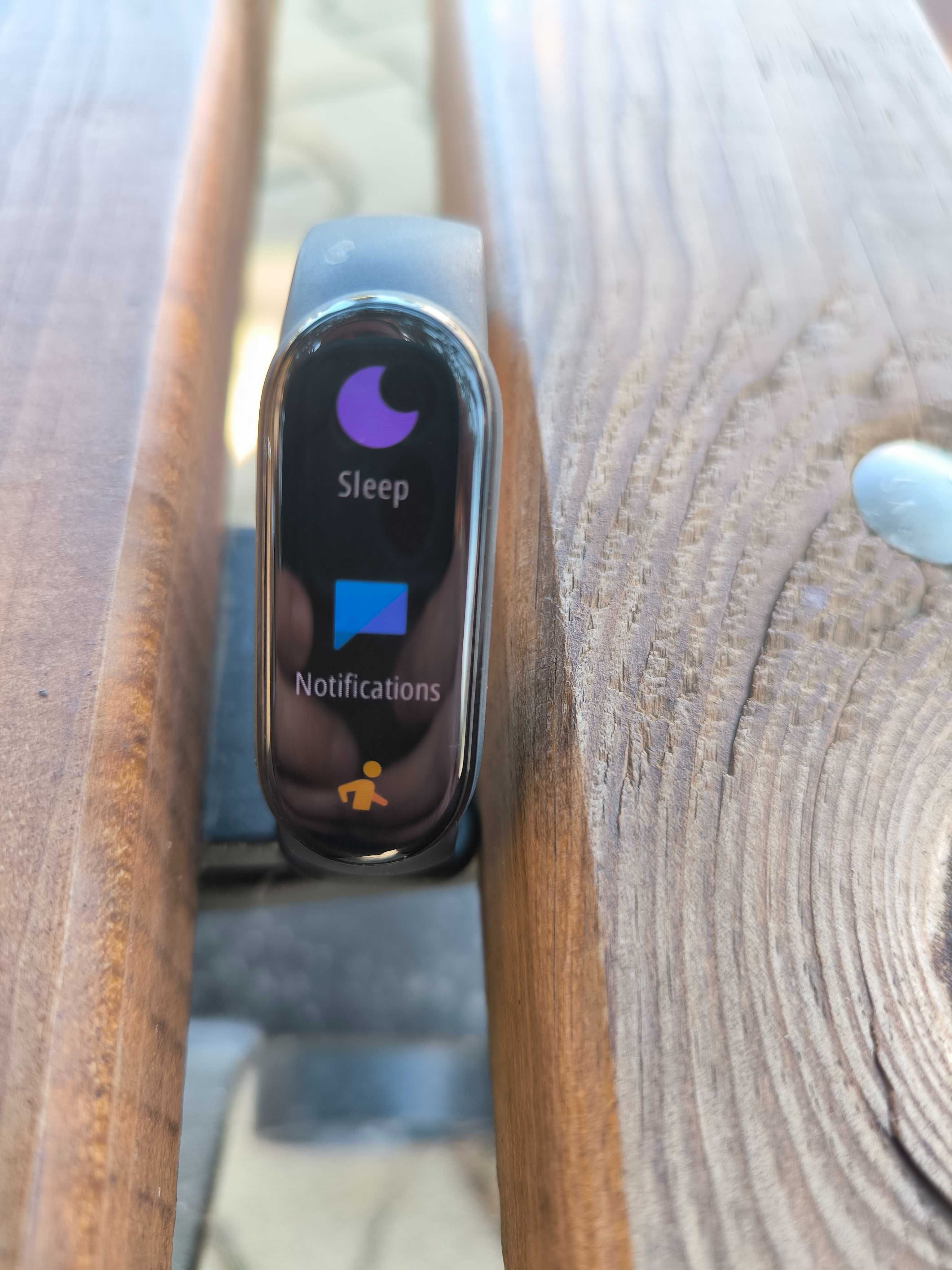 Фитнес гривна Xiaomi Mi Smart Band 6