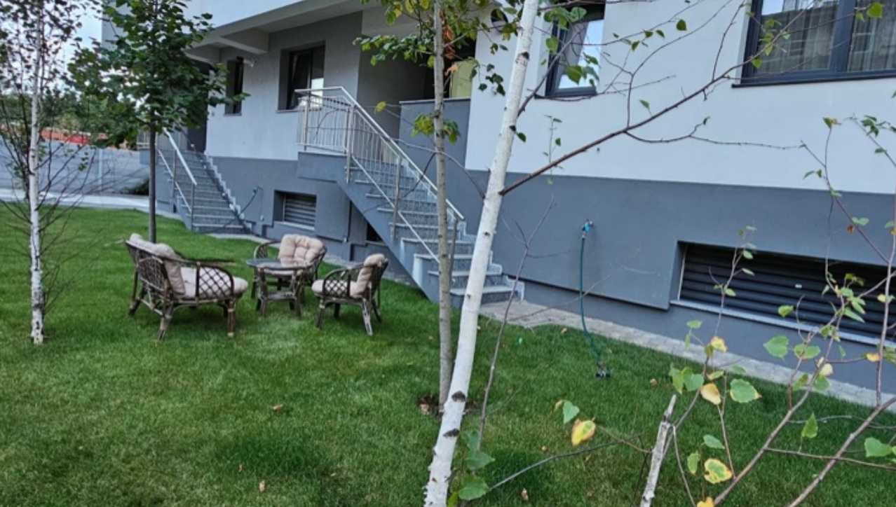 De inchiriat apartament 2 camere nou cu curte