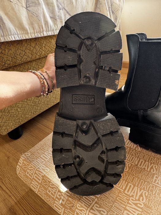 Боти Guess Chelsea