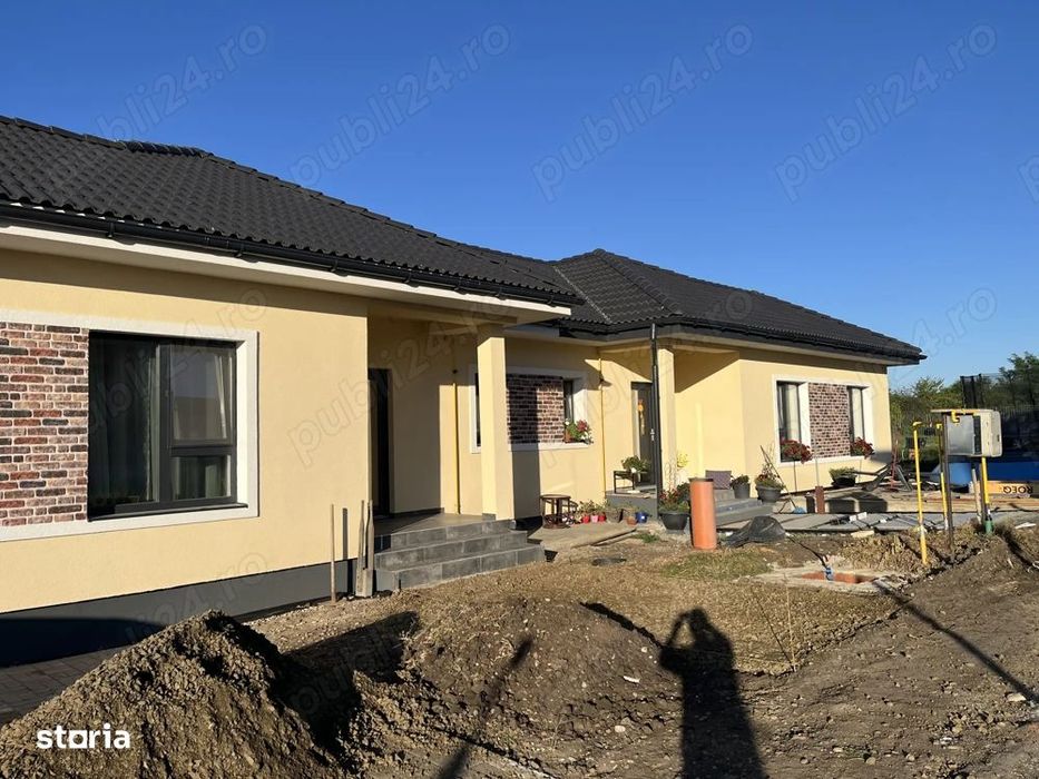 Duplex pe parter in Giarmata-3 camere-teren 300mp