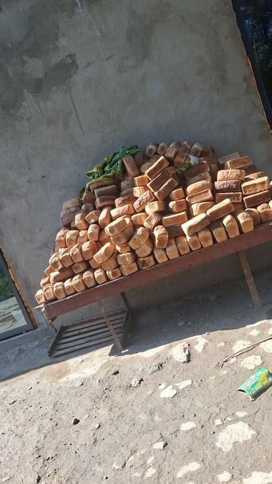 В продаже имеется хлеб свежи по 75 тг
[18.07, 11: