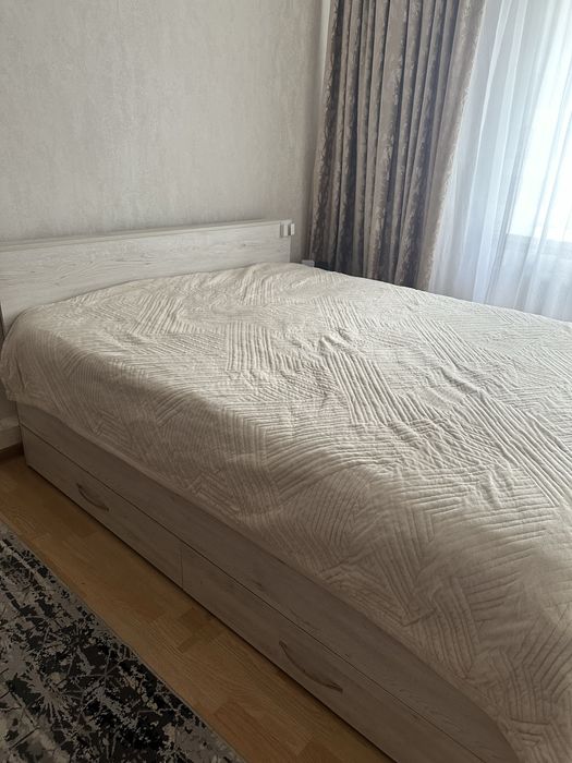 Продам кровать 160*200