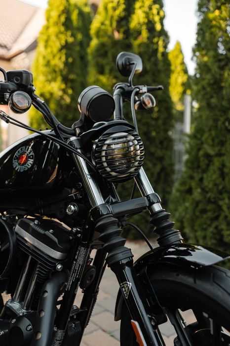 Harley Davidson Iron 883 – 2021, doar 9.000 km