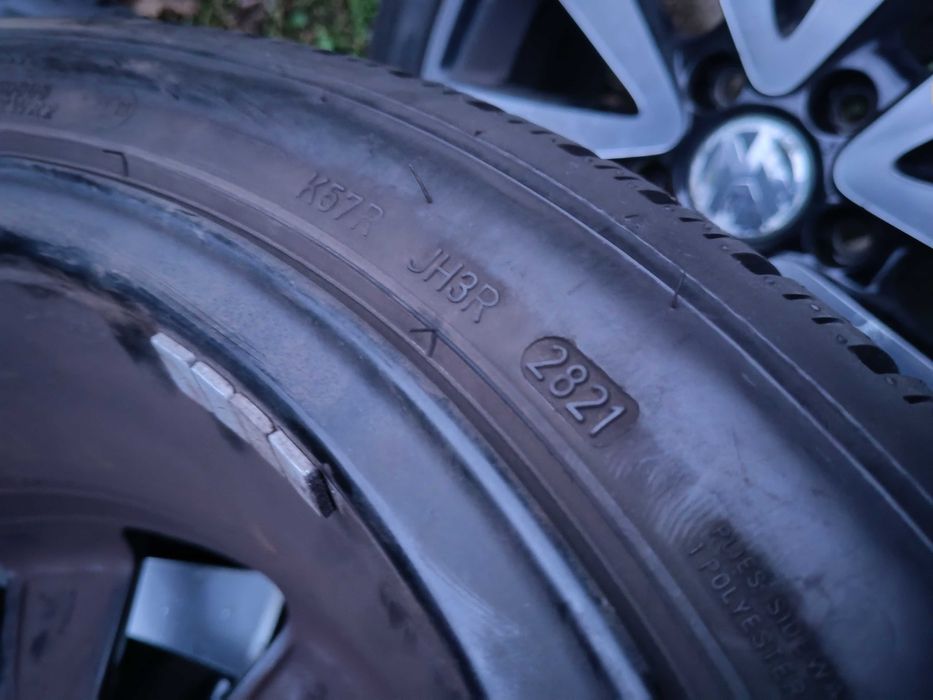 Jante originale VW Golf Passat skoda 225 45 r17 iarna