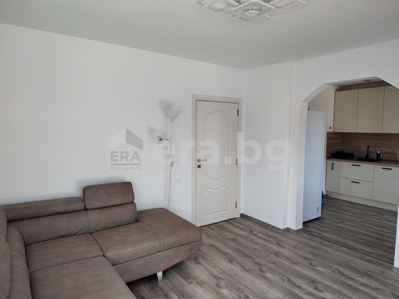 Продава се Къща в Бяла - 186 кв.м за 1339 €/кв.м - Снимка #5