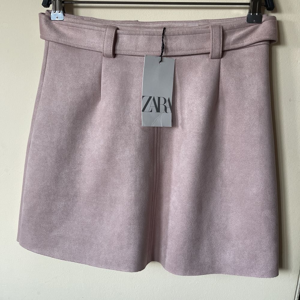 Дамска пола Zara
