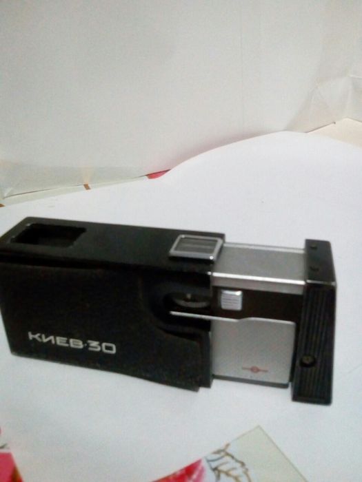 Музейные экспонаты фотоопораты кинокамера