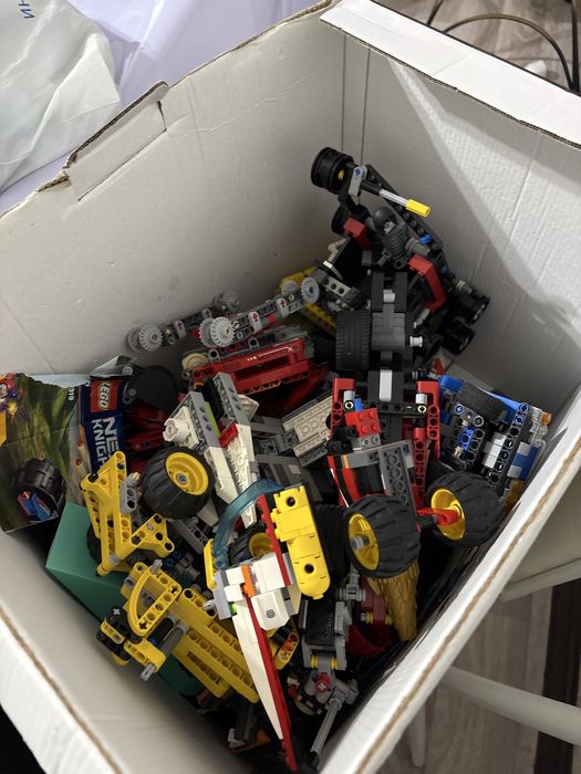 продам лего оригинал