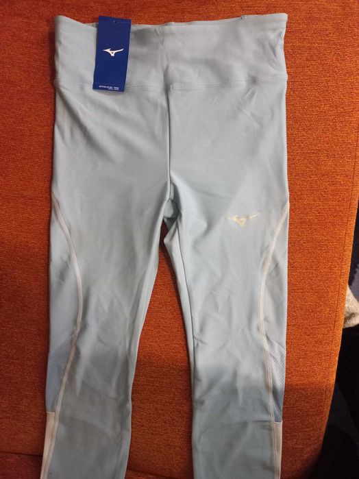 Продавам спортен екип Mizuno