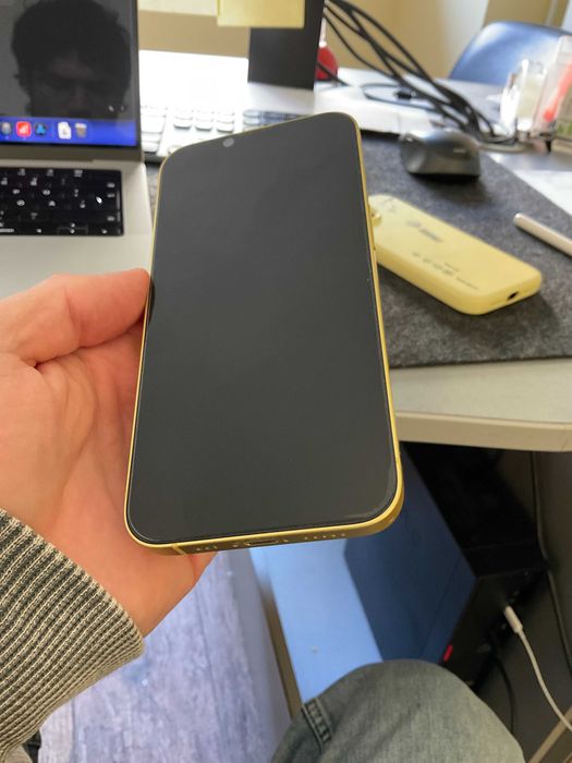 iPhone 14 128GB Yellow - 96% капацитет батерия; гаранция до 03.28 г.