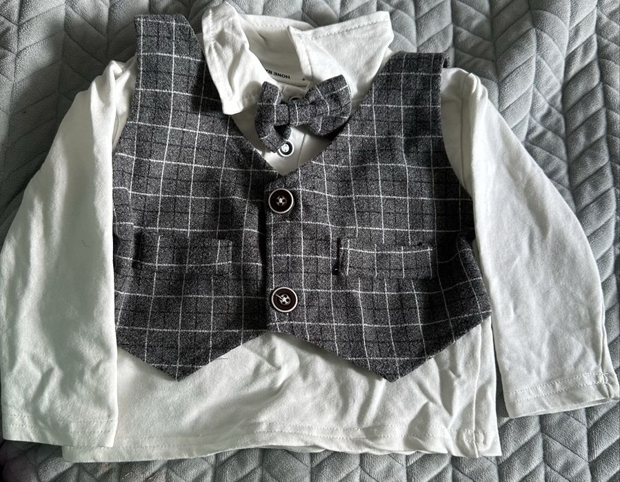 Продам детский  костюм комплект