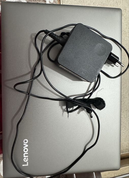 Laptop Lenovo IdeaPad 520s 14” (2019)- i3-7100U, 4 GB  RAM, 1 TB HDD