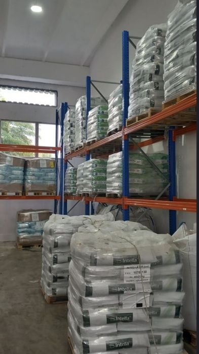 Rafturi pentru depozitare