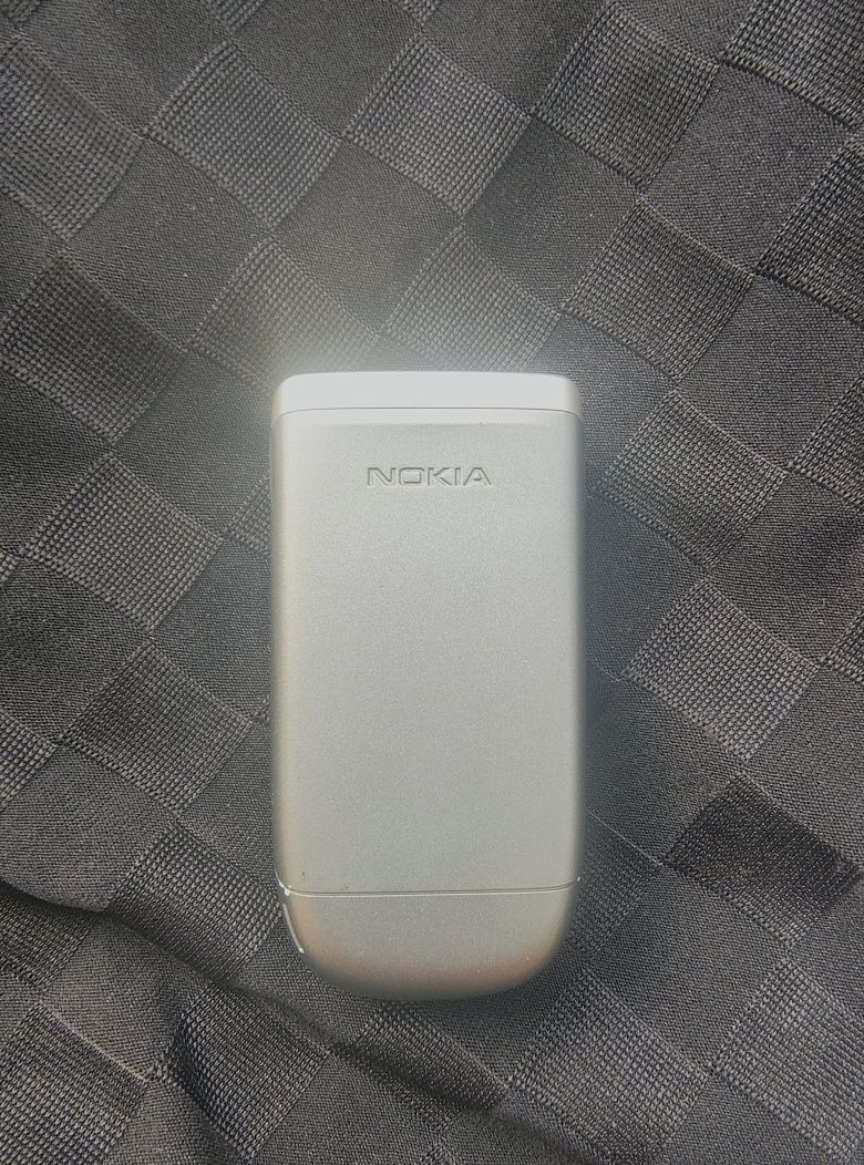 Nokia 2760 flip  ( liber de rețea)