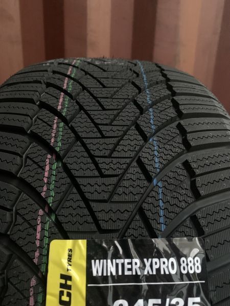 Нови зимни гуми ROADMARCH WINTERXPRO 888 245/35R20 95V НОВ DOT