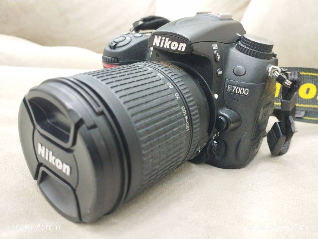 Фотоаппарат, Nikon D7000