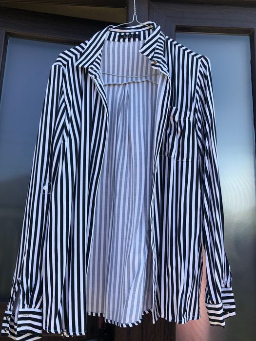 Vand cămăși impecabile.