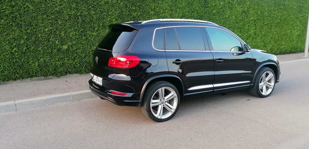 VW Tiguan R-Line