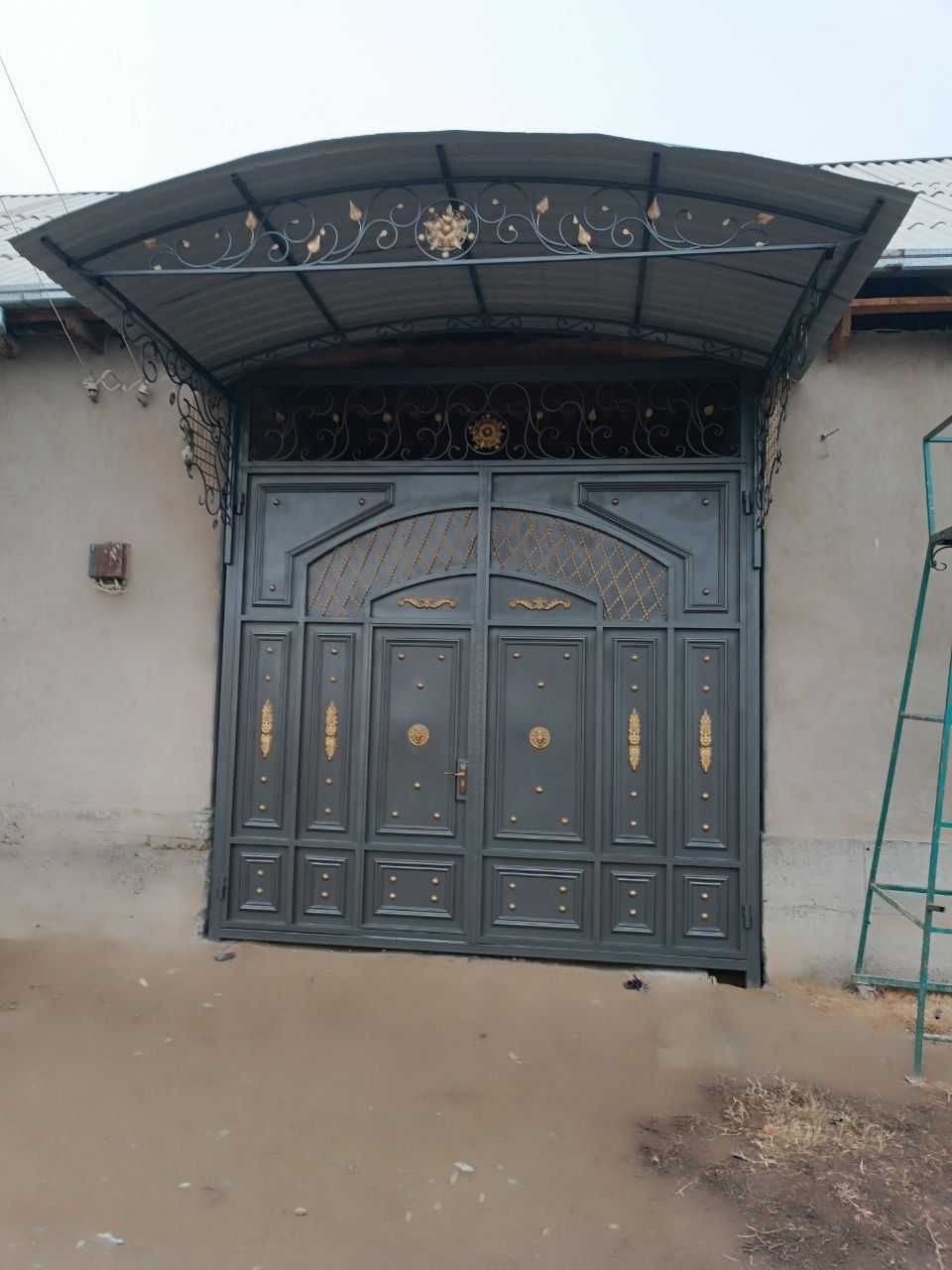 Darvoza  Naves Kazirok Reshotka