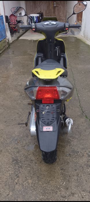 Vând scuter Explorer