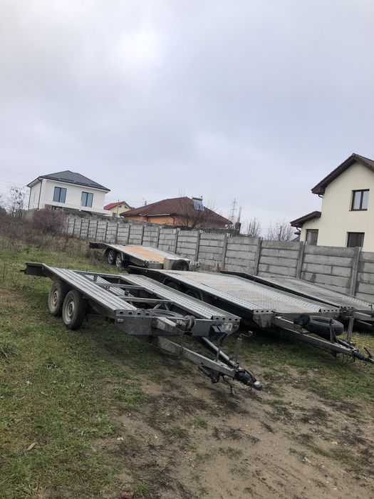 inchiriez platforme,remorci