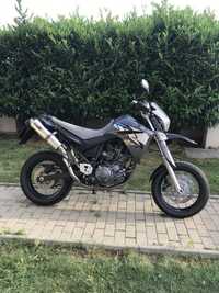 Motocicleta Yamaha XT 660 X