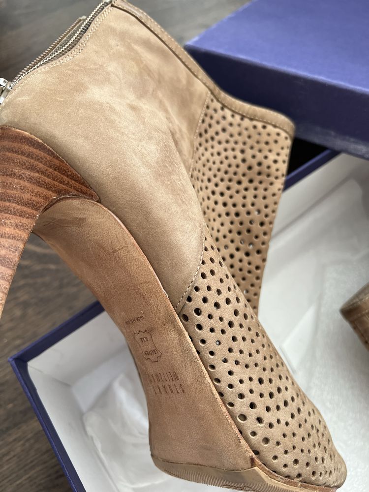 Ботильоны Stuart Weitzman