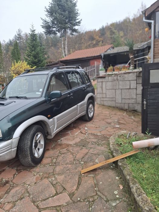 Продавам Сузуки Гранде Витара.  2000 година  2.0 тди 90 к.с.