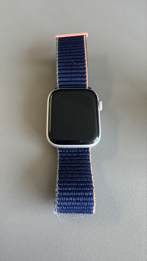 Apple Watch SE (2023) - 44mm, Cellular