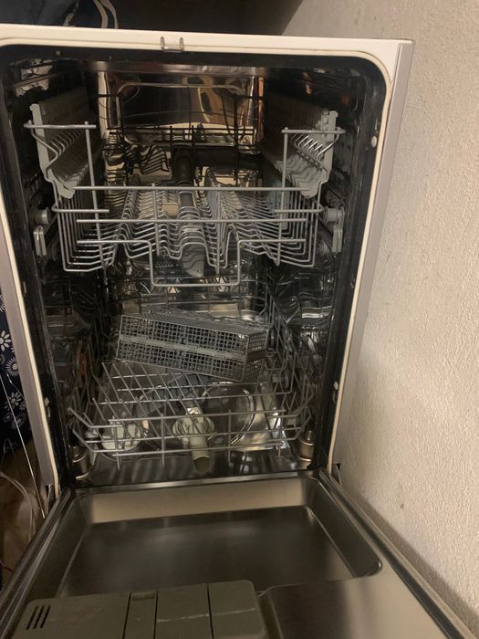 Съдомиялна чисто нова