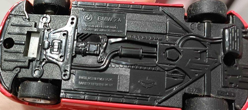 1/43 Bmw Z4 Tiny Toys
